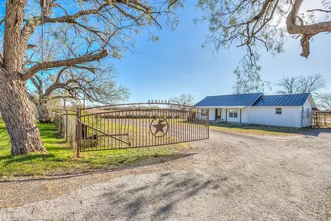 201 County Rd 288, Ballinger, TX 76821