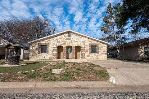 3226 N N St, San Angelo, TX 76901