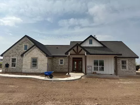 9715 Bighorn Trl, San Angelo, TX 76901