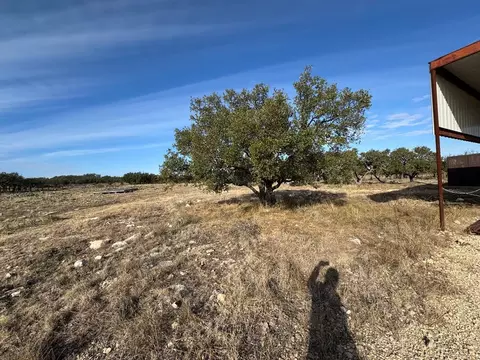 1128 Big Buck Run Rd, Fort Mckavett, TX 76841