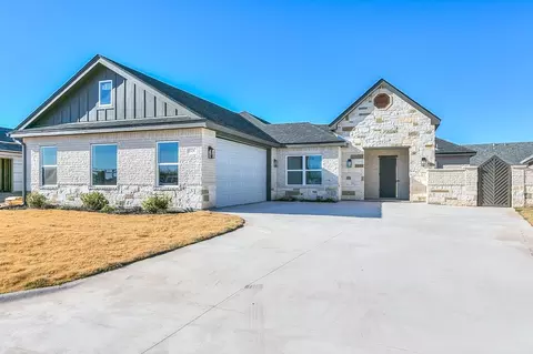 5329 Riviera Ln, San Angelo, TX 76904