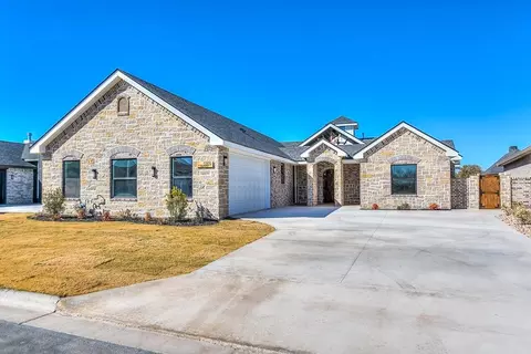 5305 Riviera Ln, San Angelo, TX 76904