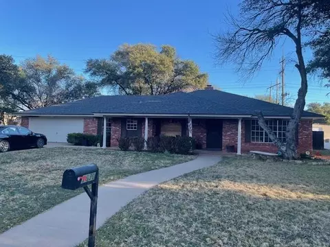 2630 Parkview Dr, San Angelo, TX 76904