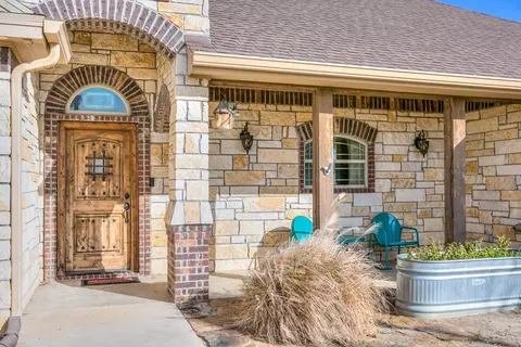 8220 Mccormick Dr, Wall, TX 76957 photo 9