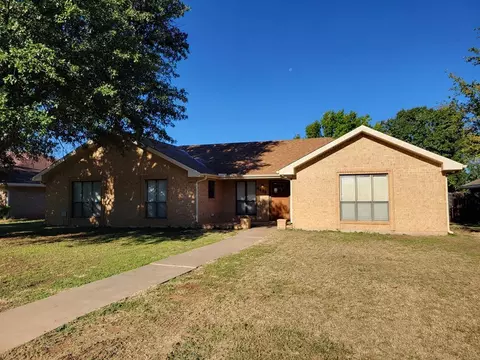 4829 Bermuda Dr, San Angelo, TX 76904