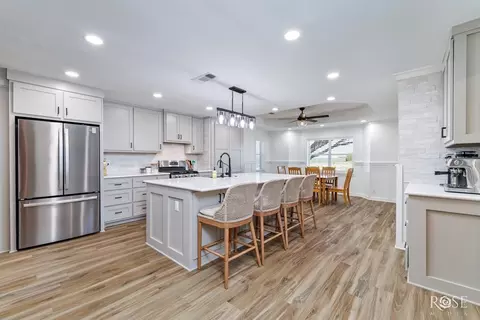 509 W 10th St, Miles, TX 76861