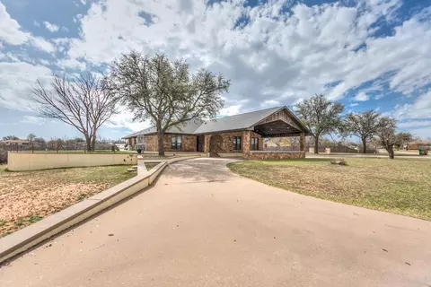 31 Loch Lomond Rd, San Angelo, TX 76901