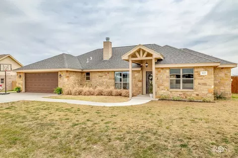 8419 Lynx Ln, San Angelo, TX 76901