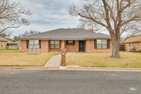 3330 Shadyhill Dr, San Angelo, TX 76904