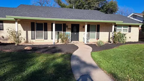 2738 Chimney Rock Ln, San Angelo, TX 76904