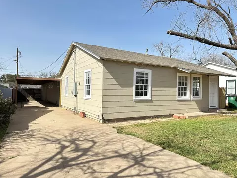 213 S Garrett St, San Angelo, TX 76901
