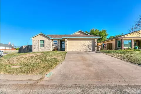 1302 Tres Rios Dr, San Angelo, TX 76903