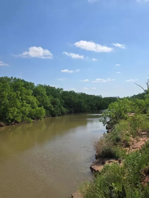 500 S Woodward St, Ballinger, TX 76821