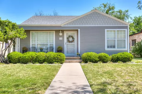 214 N Adams St, San Angelo, TX 76901