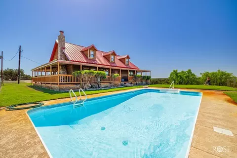 18902 Cherokee Rdg, Millersview, TX 76862