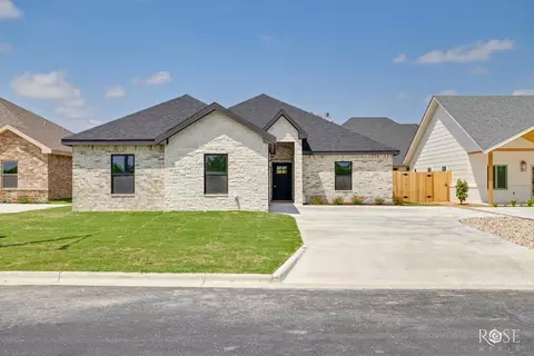 5437 Riviera Ln, San Angelo, TX 76904