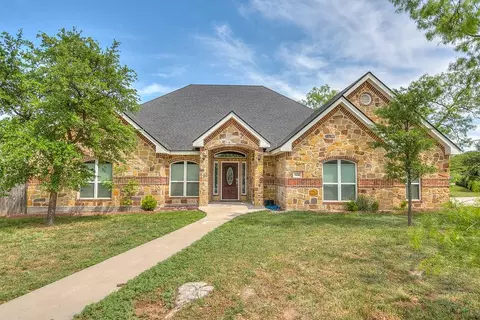 508 Mccarver Dr, Ballinger, TX 76821