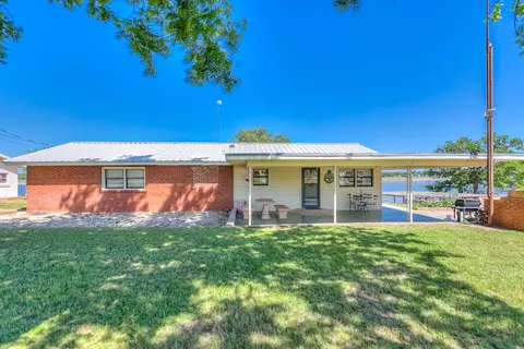 348 Eds Rd, Blackwell, TX 79506