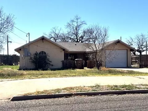 445 8th St, San Angelo, TX 76901