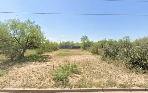 835 W 16th St, San Angelo, TX 76903
