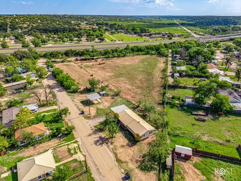 108 Kisselburg Rd, Sonora, TX 76950