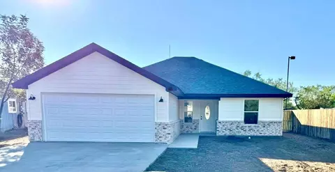 67 E 31st St, San Angelo, TX 76903