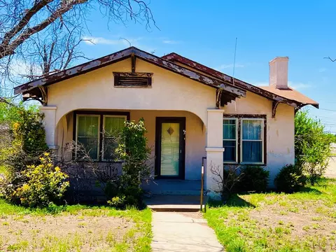 3 11th St, Ozona, TX 76943