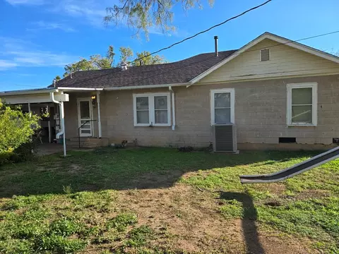 1805 S Van Buren St, San Angelo, TX 76904