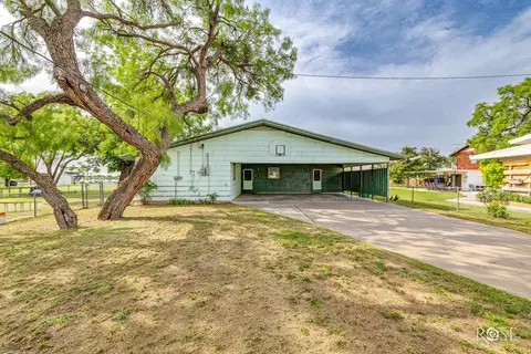 1714 Shady Point Circle Dr, San Angelo, TX 76904