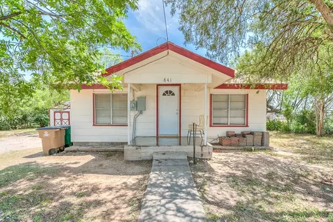 841 W Ave Y, San Angelo, TX 76903