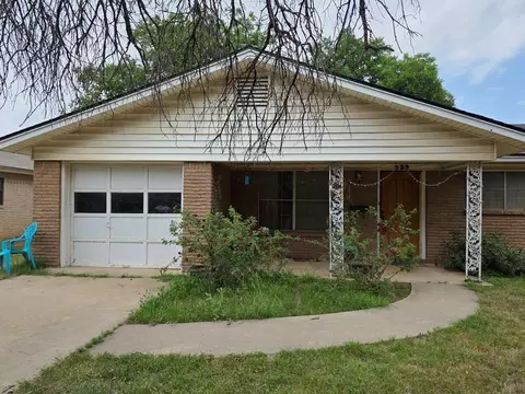 233 Robin Hood Trl, San Angelo, TX 76901
