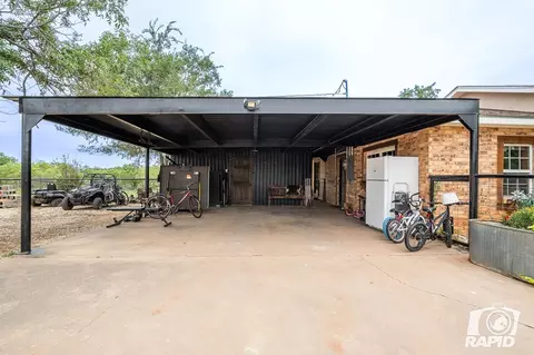 715 E Main St, Bronte, TX 76933 photo 4