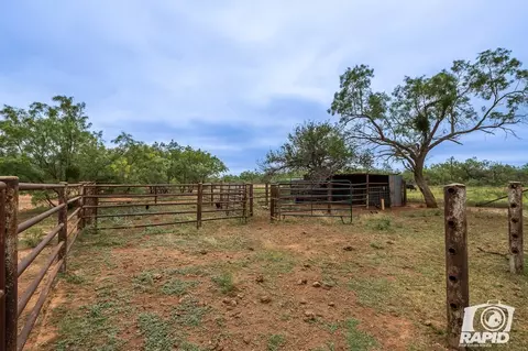 715 E Main St, Bronte, TX 76933 photo 33