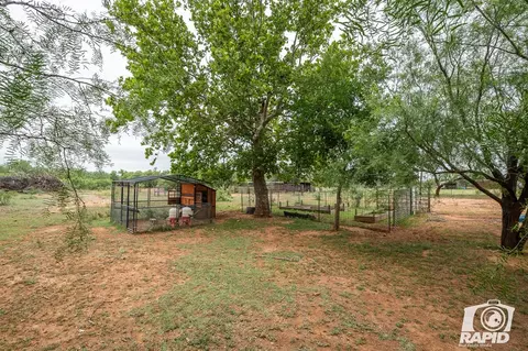 715 E Main St, Bronte, TX 76933 photo 31