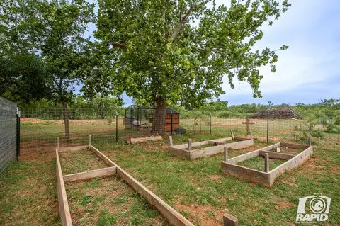 715 E Main St, Bronte, TX 76933 photo 32