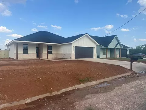 3004 Blum St, San Angelo, TX 76903