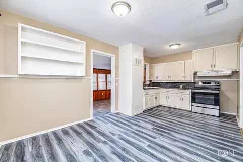 310 N Van Buren St, San Angelo, TX 76901
