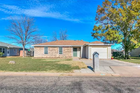 718 E 45th St, San Angelo, TX 76903