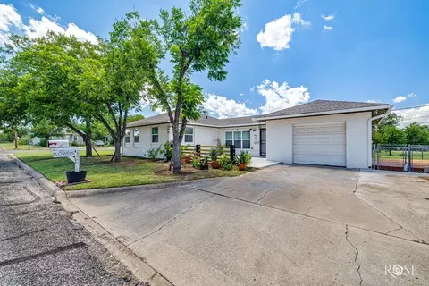 2822 N N St, San Angelo, TX 76901