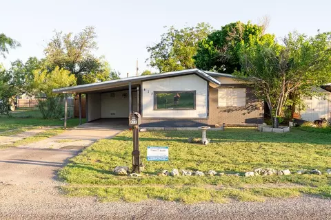 417 E 47th St, San Angelo, TX 76903