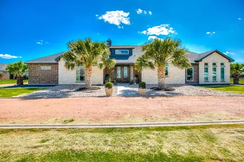 7125 Club Creek Ln, San Angelo, TX 76904
