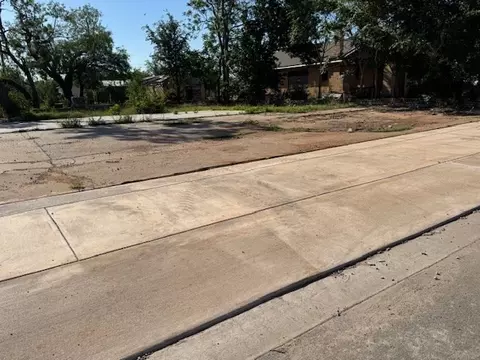 211 S State St, Bronte, TX 76933 photo 3