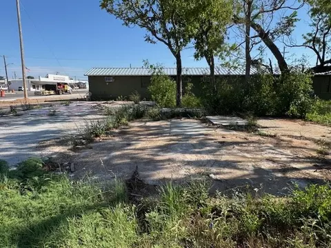 211 S State St, Bronte, TX 76933 photo 10