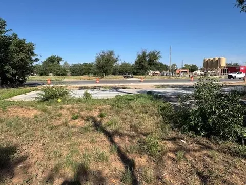211 S State St, Bronte, TX 76933 photo 8
