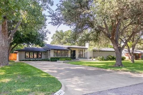 2611 Live Oak St, San Angelo, TX 76901
