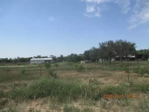 420 Juniper Rd, Bronte, TX 76933 photo 3