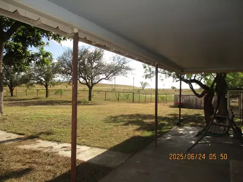 420 Juniper Rd, Bronte, TX 76933 photo 20