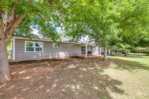 412 E Holmes Ave, Bronte, TX 76933 photo 32