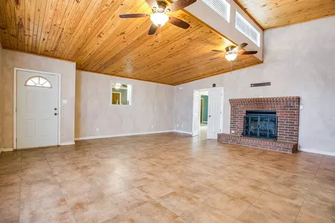 Living - 209 N Ave B, Ballinger, TX 76821 photo 8 of 9