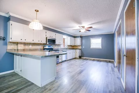 Kitchen - 209 N Ave B, Ballinger, TX 76821 photo 1 of 2